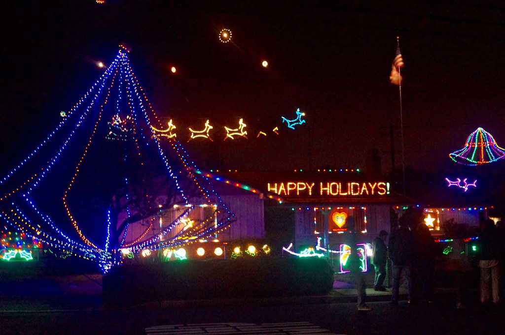 Mr. Christmas' Light Display 2014 Mr. Christmas is known b… Flickr