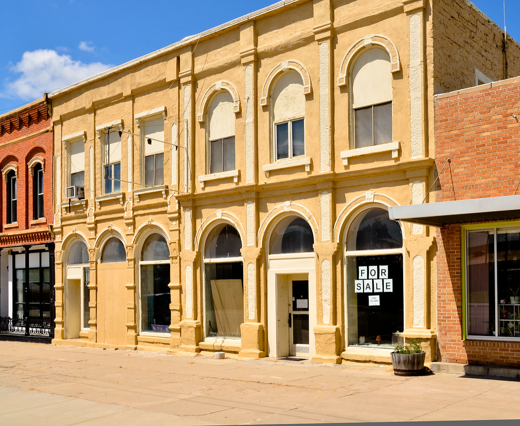 Downtown Cawker City Downtown Cawker City once boasted of … Flickr