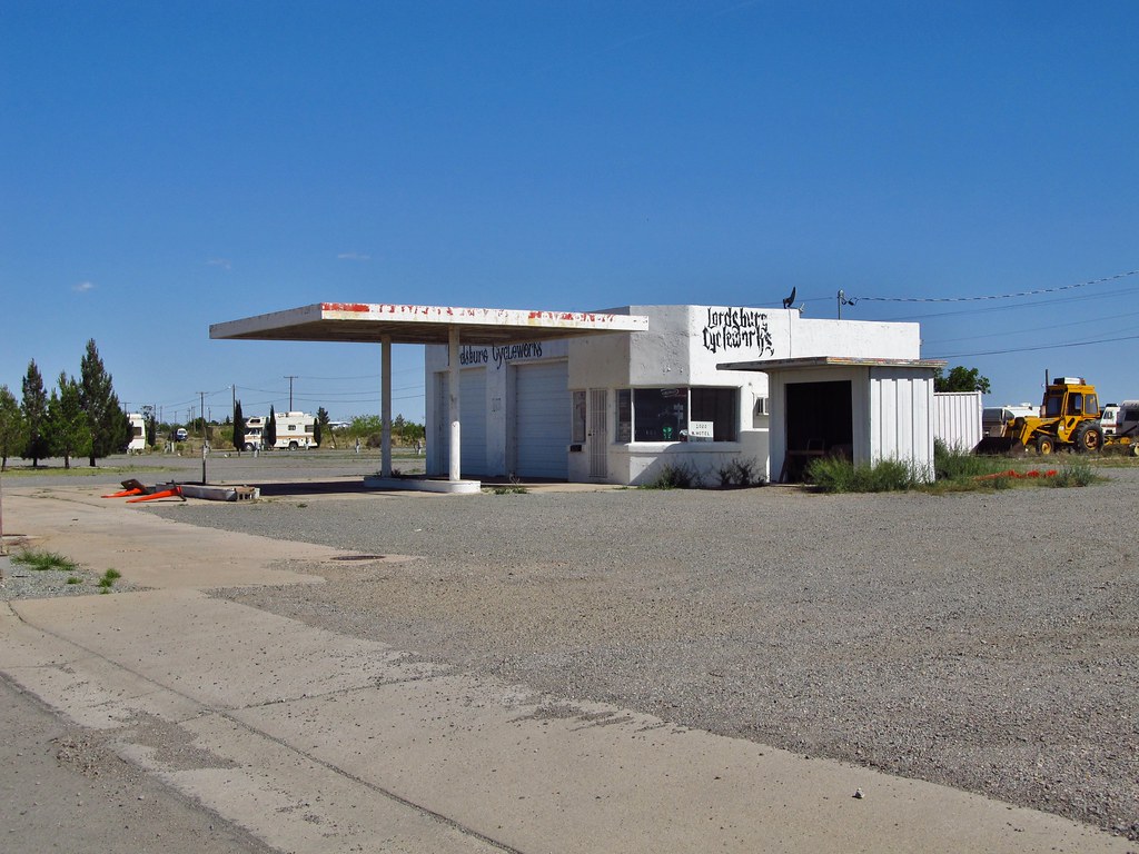 Lordsburg, New Mexico Former service station along old US … Flickr