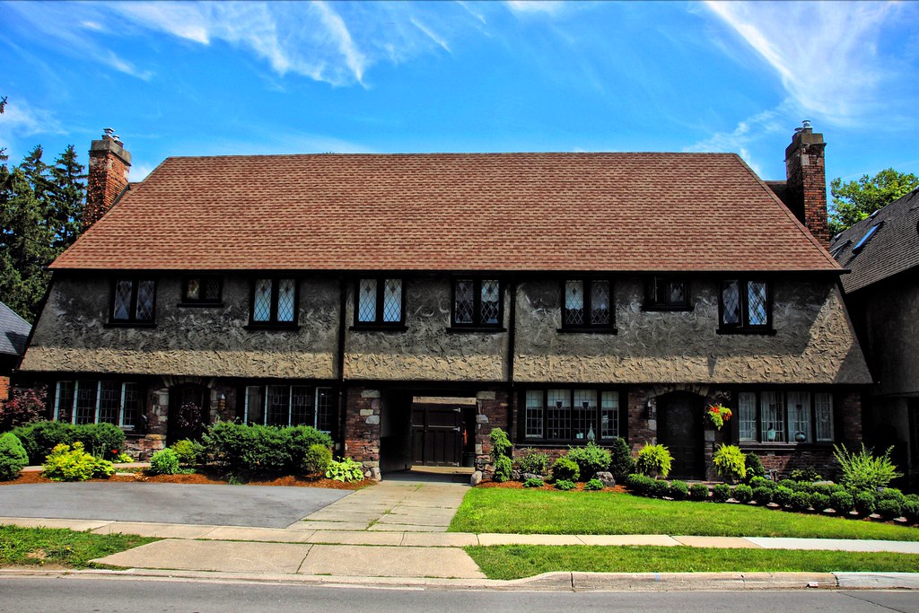 St Catharines Ontario Canada Norris Place Duplex Apartments a