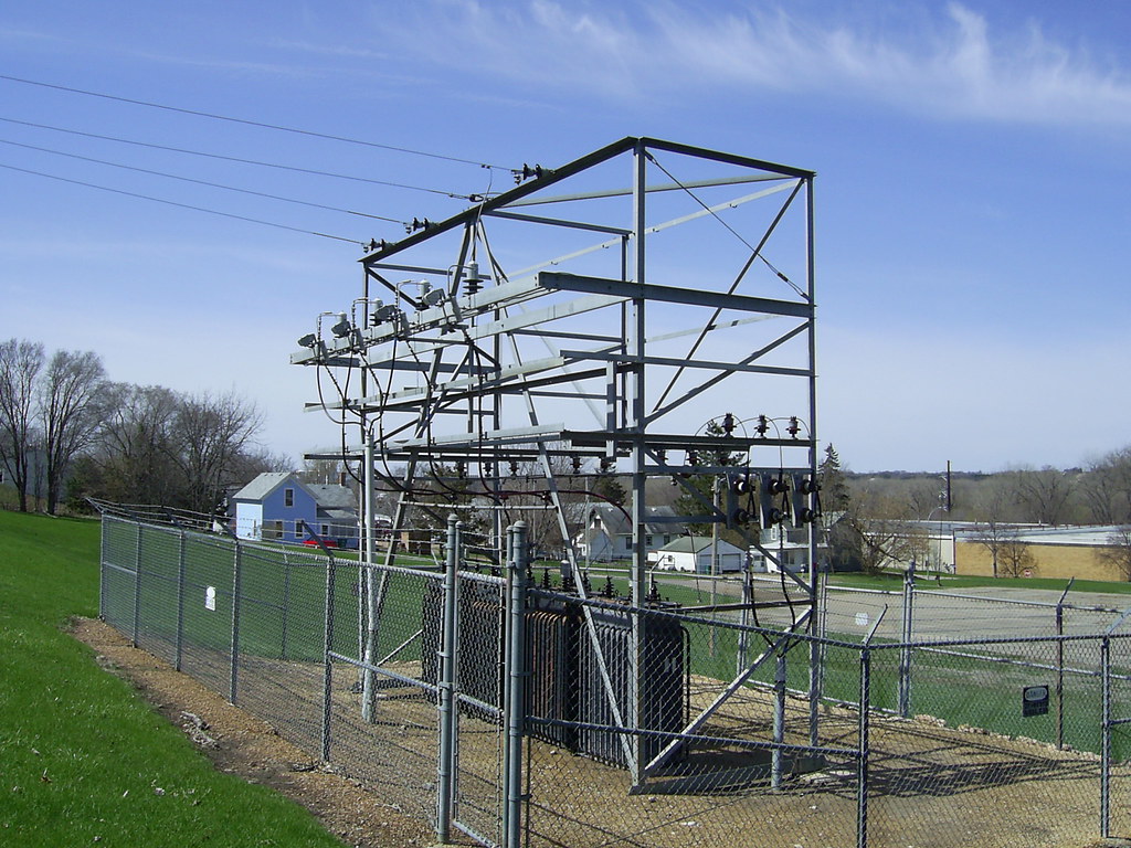 Le Sueur Electric Department, Le Sueur, MN A small stepdow… Flickr