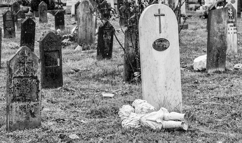 L'eterno riposo dona..... Cimitero monumentale Lucca Flickr