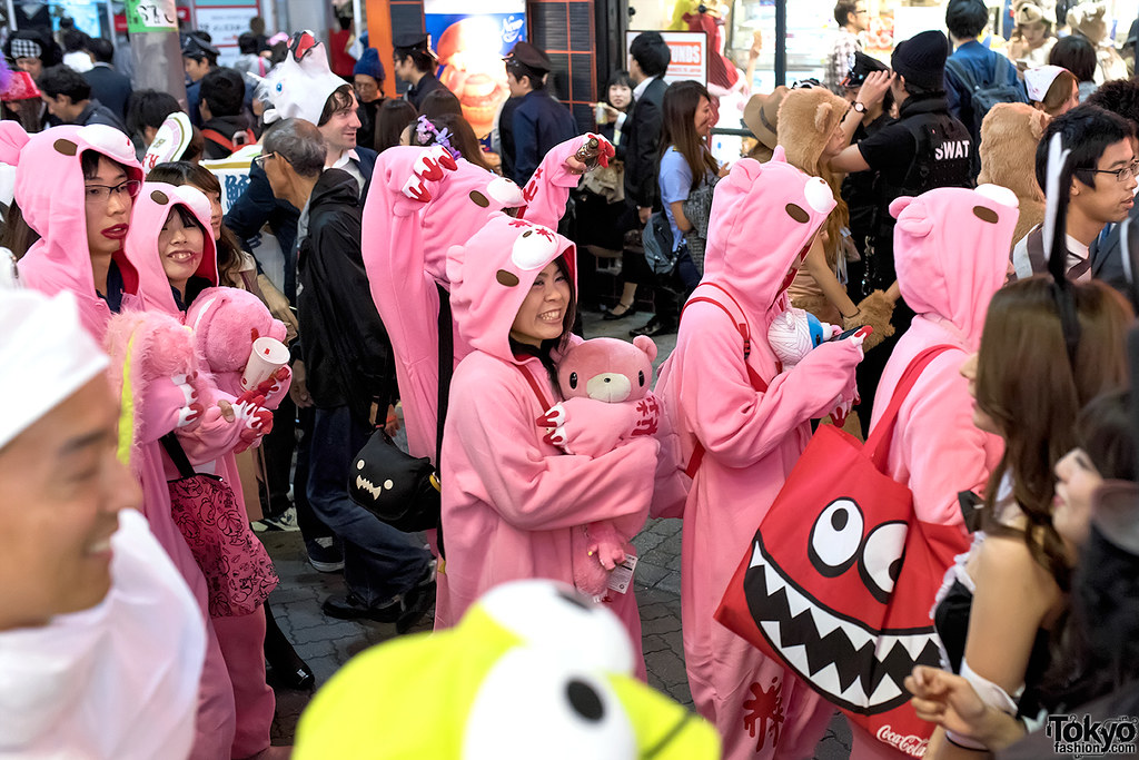 Halloween in Japan 2015 Costumes and fun on the streets of… Flickr