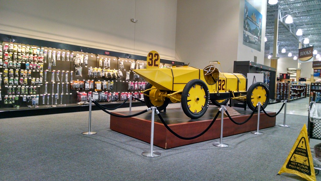 Fry's Electronics (Formerly Incredible Universe) Fishers I… Flickr