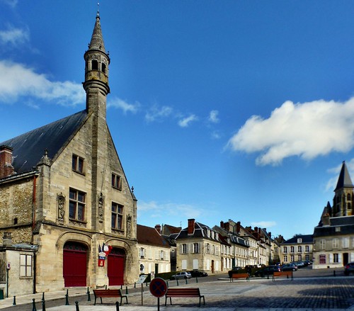 Clermontdel'Oise HôteldeVille A settlement is known … Flickr