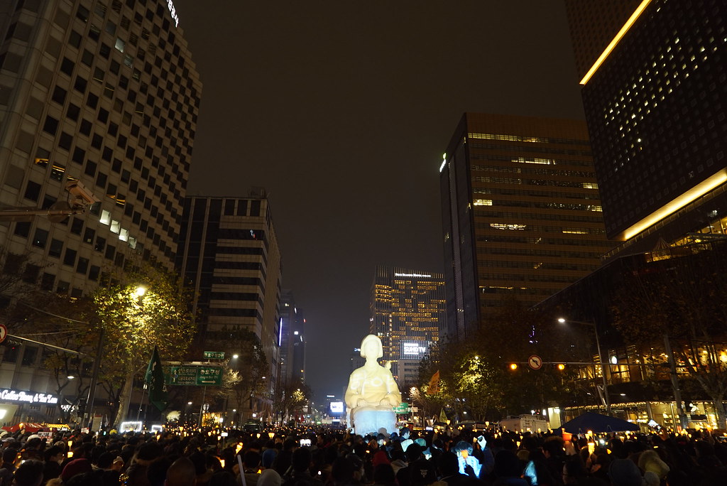 Nov 26, 2016 Candlelight vigil in Korea (Seoul, South Kore… Flickr