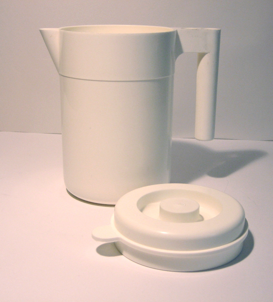 "Spike" Milk Jug Courtesy www.canadiandesignresource.ca CDR