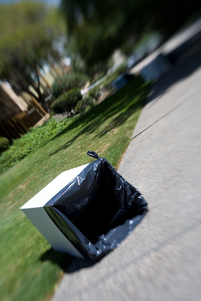 Garbage Box San Jose thoughtfully put garbage boxes on the… Flickr