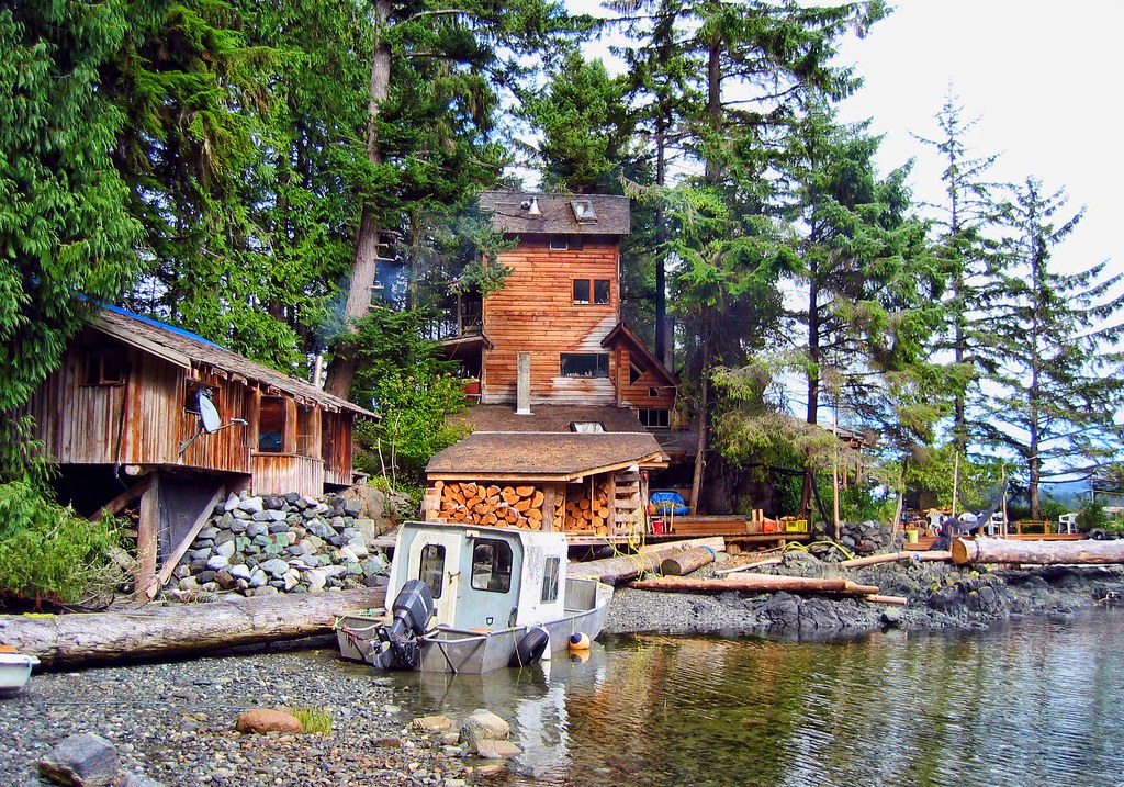 Orca Lab, Hanson Island, BC, Canada Re Post www.orcalive.… Flickr