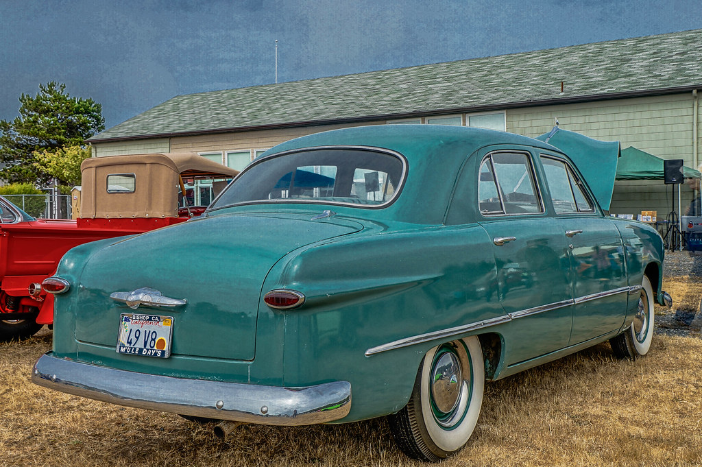 1949DSC54382015 Port Orford Car Show This '49 Ford sti… Flickr