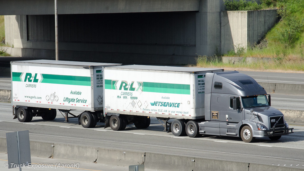 R+L Carriers / Paramount Freight System Volvo VNL670 Flickr