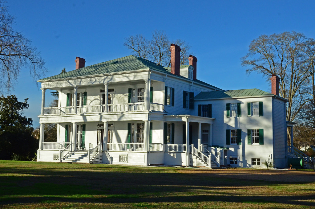 Pembroke Hall in Edenton NC, December 2015 Brett Flickr