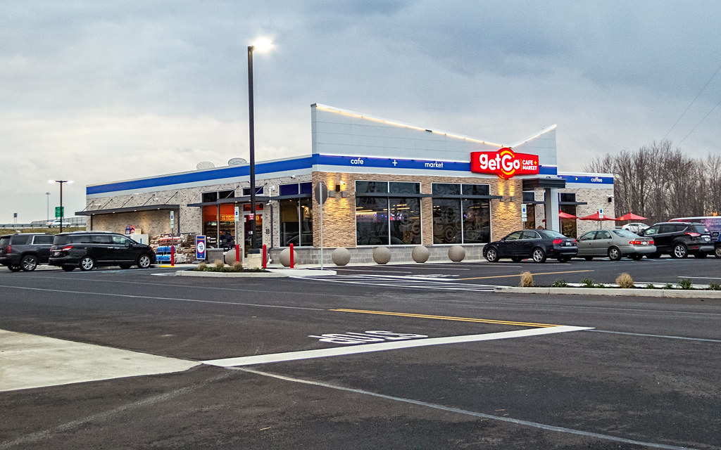 The new GetGo look This GetGo gas station in Avon, Ohio wa… Flickr