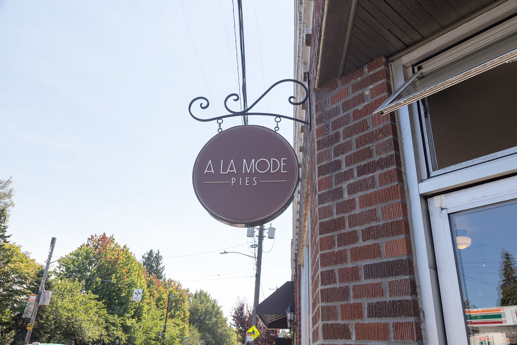 Pie Break After arriving in Phinney Ridge, we stopped for … Flickr