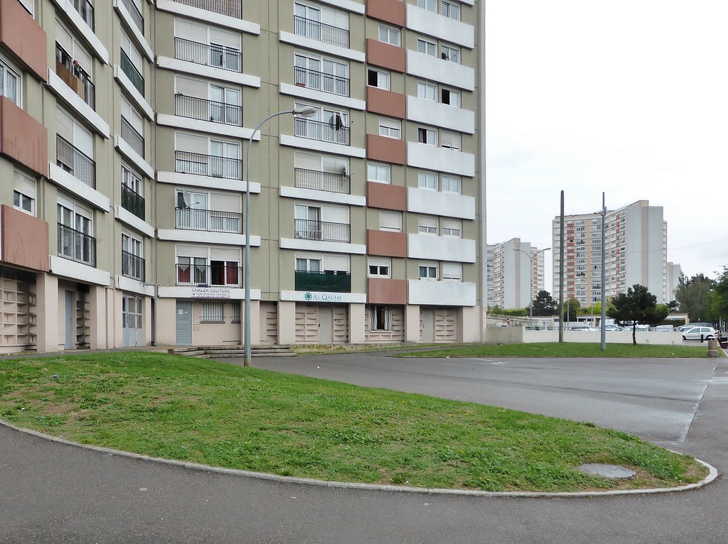 Meaux Beauval Les Caravelles, bâtiments emblématiques de… Flickr