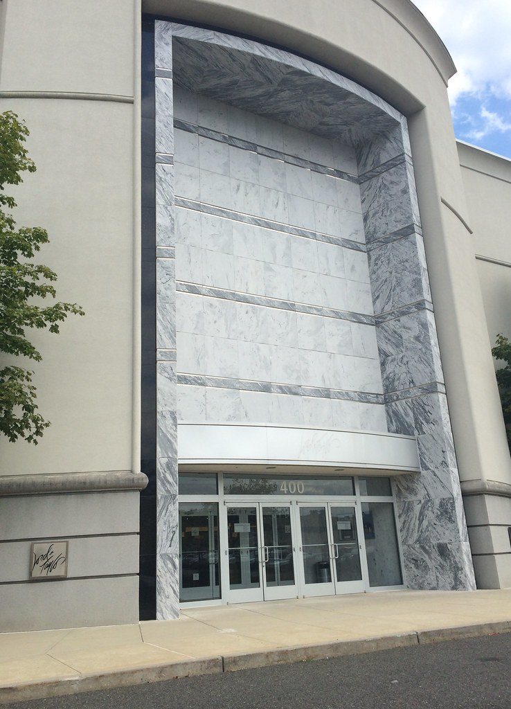 Lord & Taylor Moorestown Mall Moorestown, NJ Mike Kalasnik Flickr