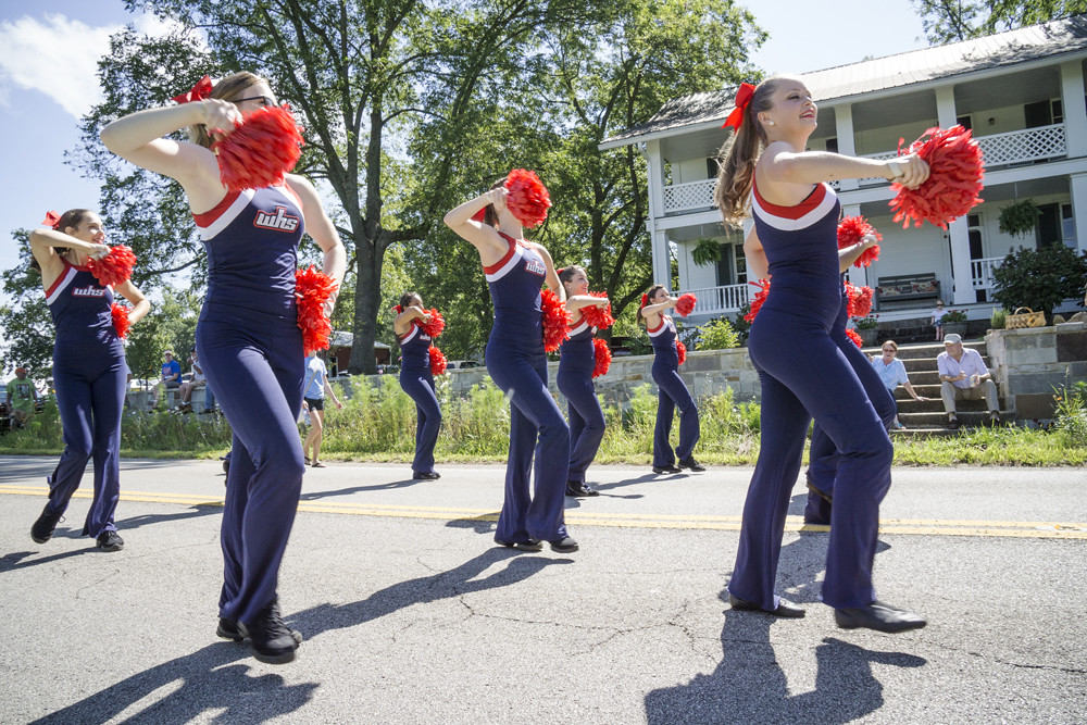 Cheerleaders marching in the parade at the Viola Valley