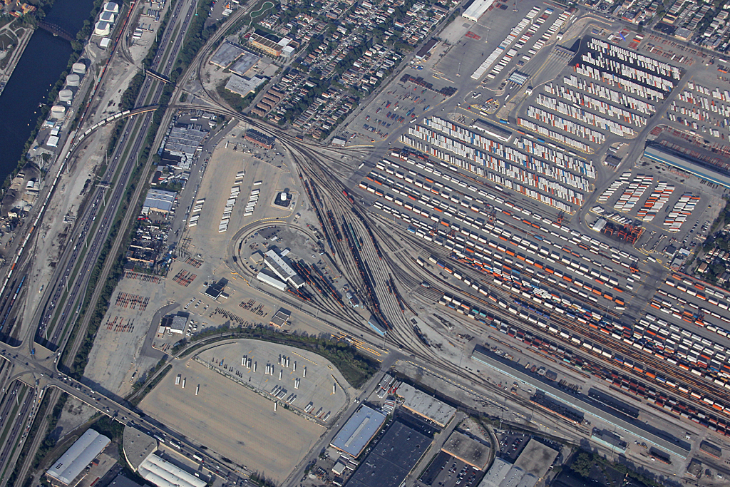 BNSF Corwith Yard, Chicago, IL 9/22/15 Michael Harding Flickr