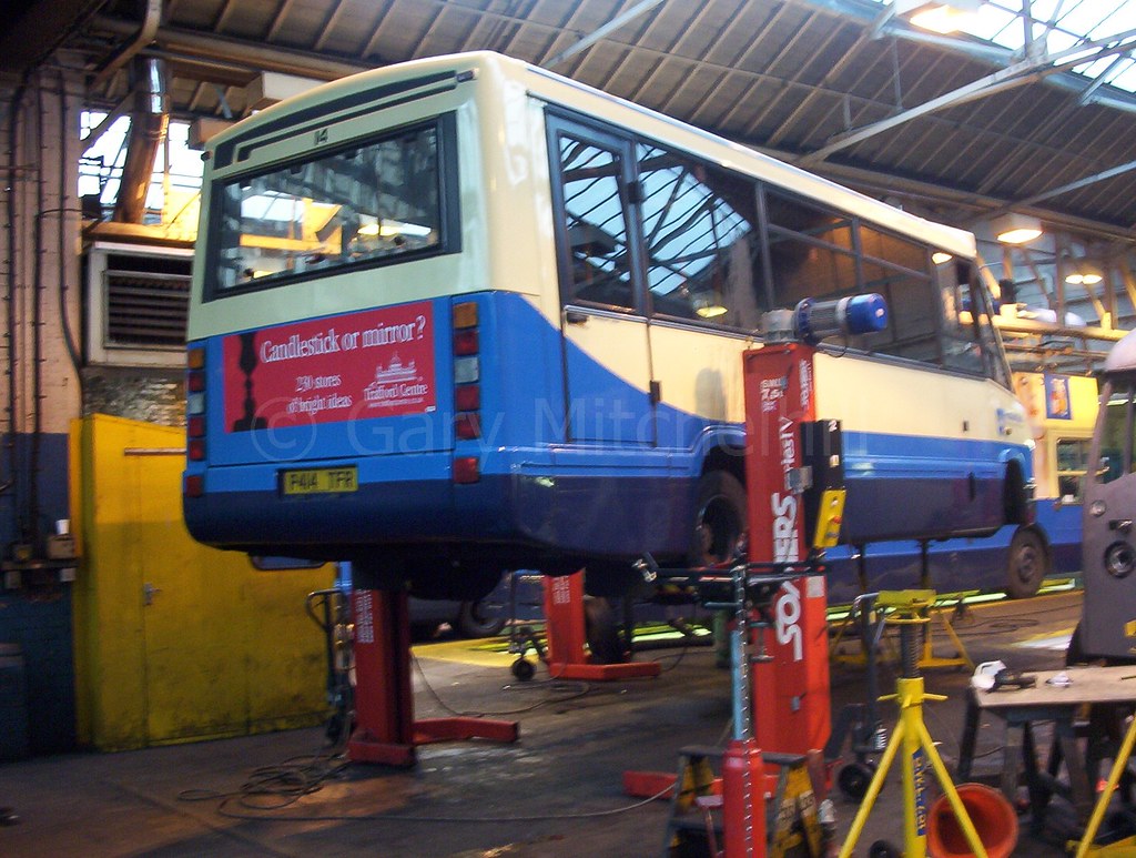 Preston Bus 014 P414TFR PrestonBus20040189 Company… Flickr