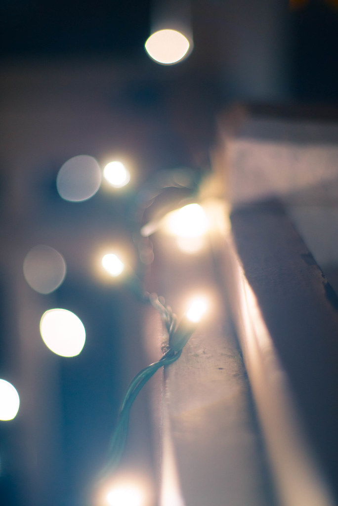 Christmas Lights Contax Zeiss 50mm f/1.4 AEJ Sean Crowley Flickr