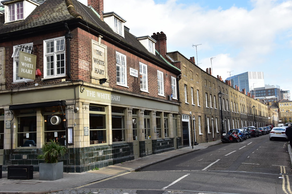 The White Hart The White Hart and Whittlesey Street, near … Flickr