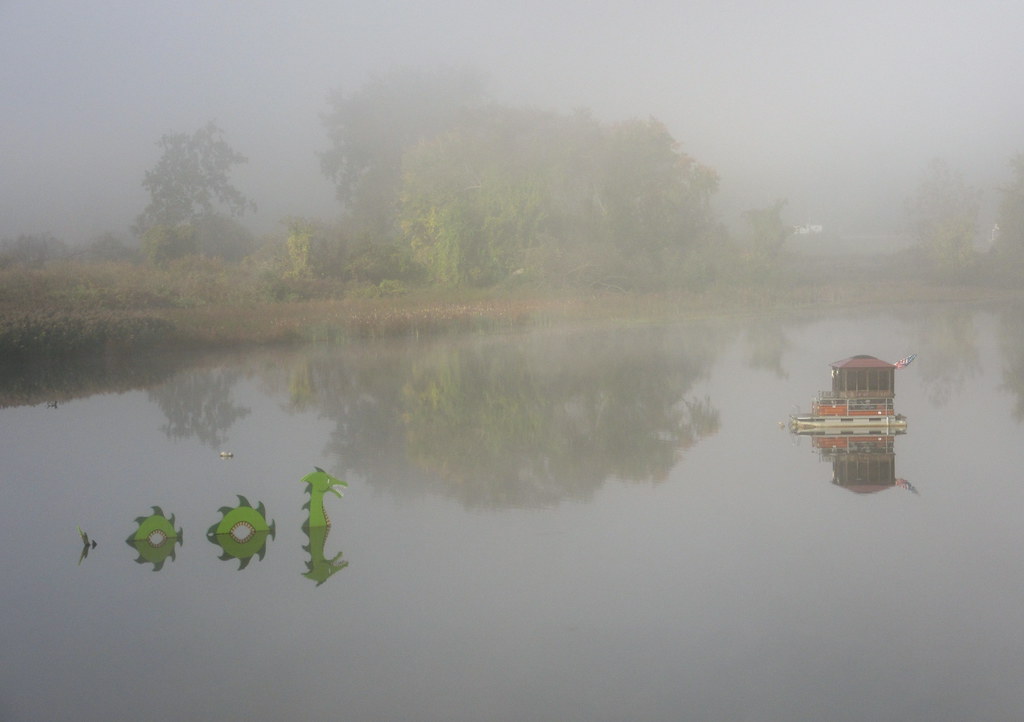 IMG_4698 Dangerous place for a house boat? West River Mari… Flickr