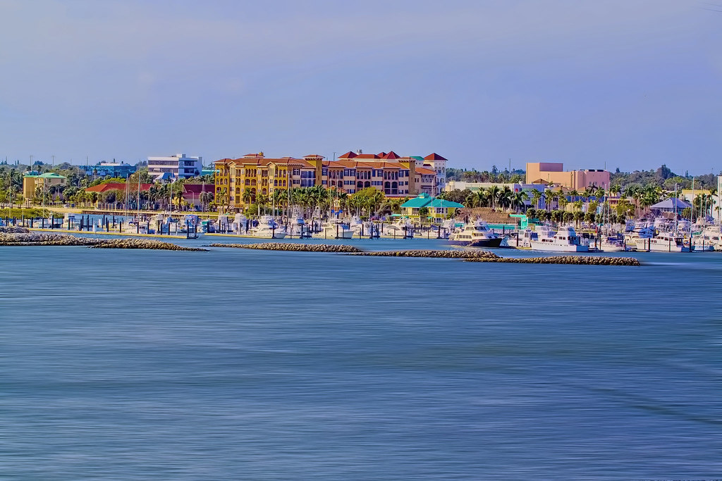 View of downtown Fort Pierce, Florida, USA / "Sunrise City… Flickr