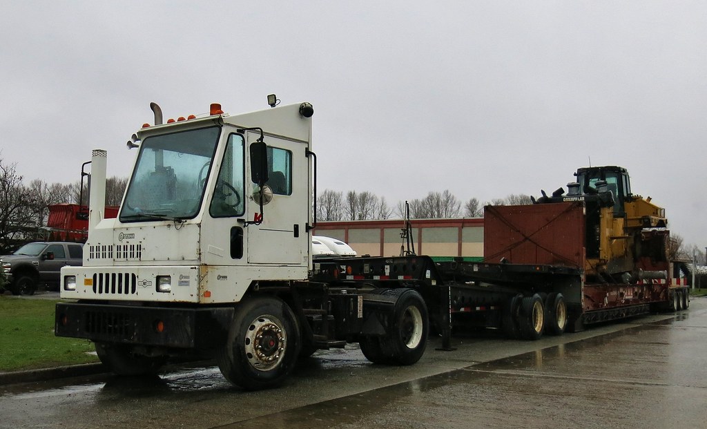 Kalmar Ottawa Yard Tractor a photo on Flickriver