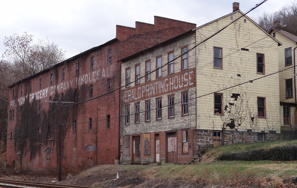 Trackside Piedmont, WV Seth Gaines Flickr