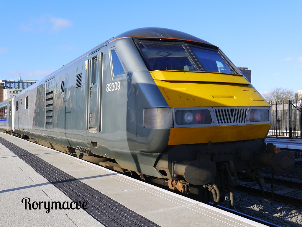 Chiltern Railways 82309 at Birmingham Moor Street Taking