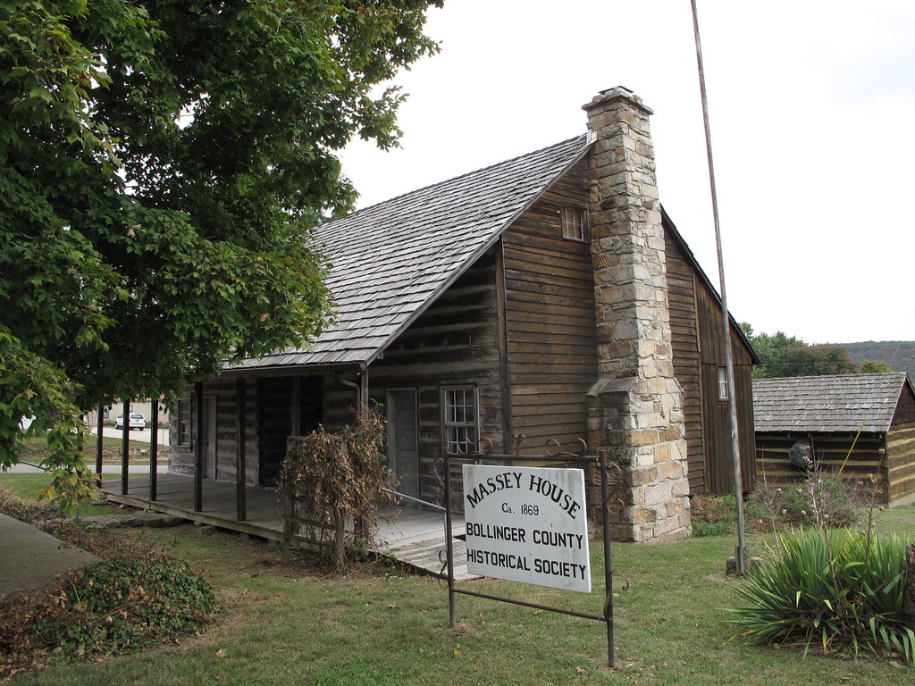 Massey Log House, Marble Hill (Mo.), 7 October 2015 Flickr