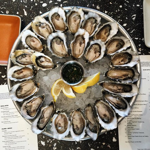 3 dozen of the freshest oysters I've had yet this year...s… Flickr