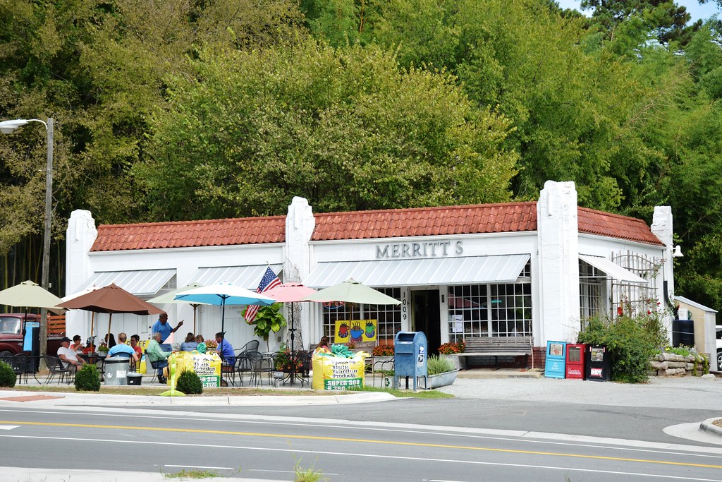 North Carolina, Chapel Hill, (former) Merritt's Esso Gas S… Flickr
