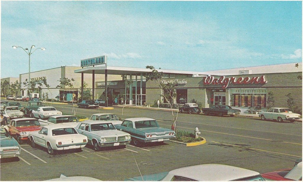 Main Entrance, Southland Mall, Whitehaven, Tennessee ca.… Flickr