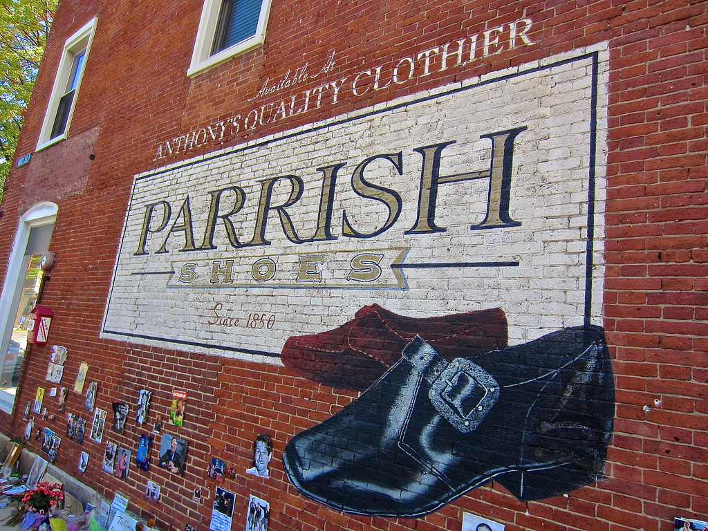 Parrish Shoes Sign, Keene, NH Painted sign for Parrish Sho… Flickr