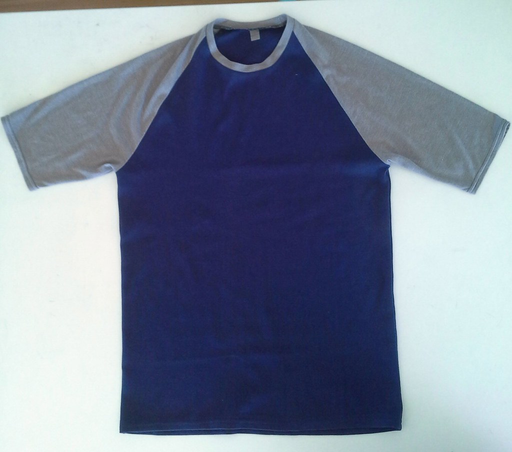 Kwiksew mens raglan Size XS Made from a thick navy knit fr… Flickr