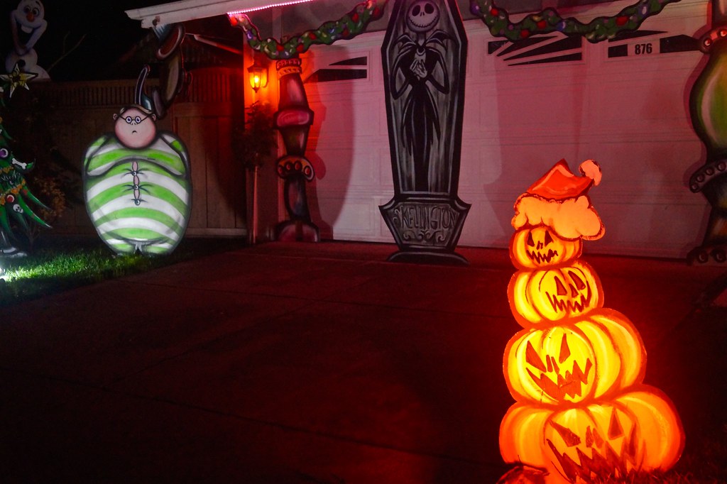 Nightmare Before Christmas Light Display In Concord,Ca thi… Flickr