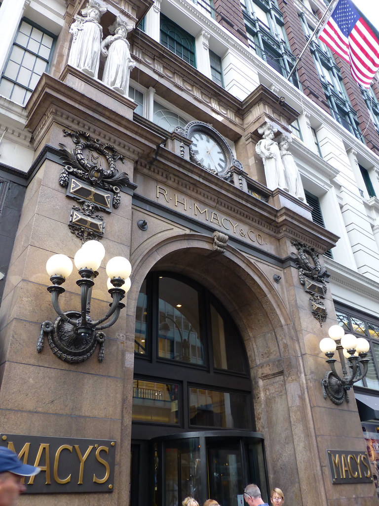 New York, NY Macy's 34th Street entrance Rowland Hussey … Flickr