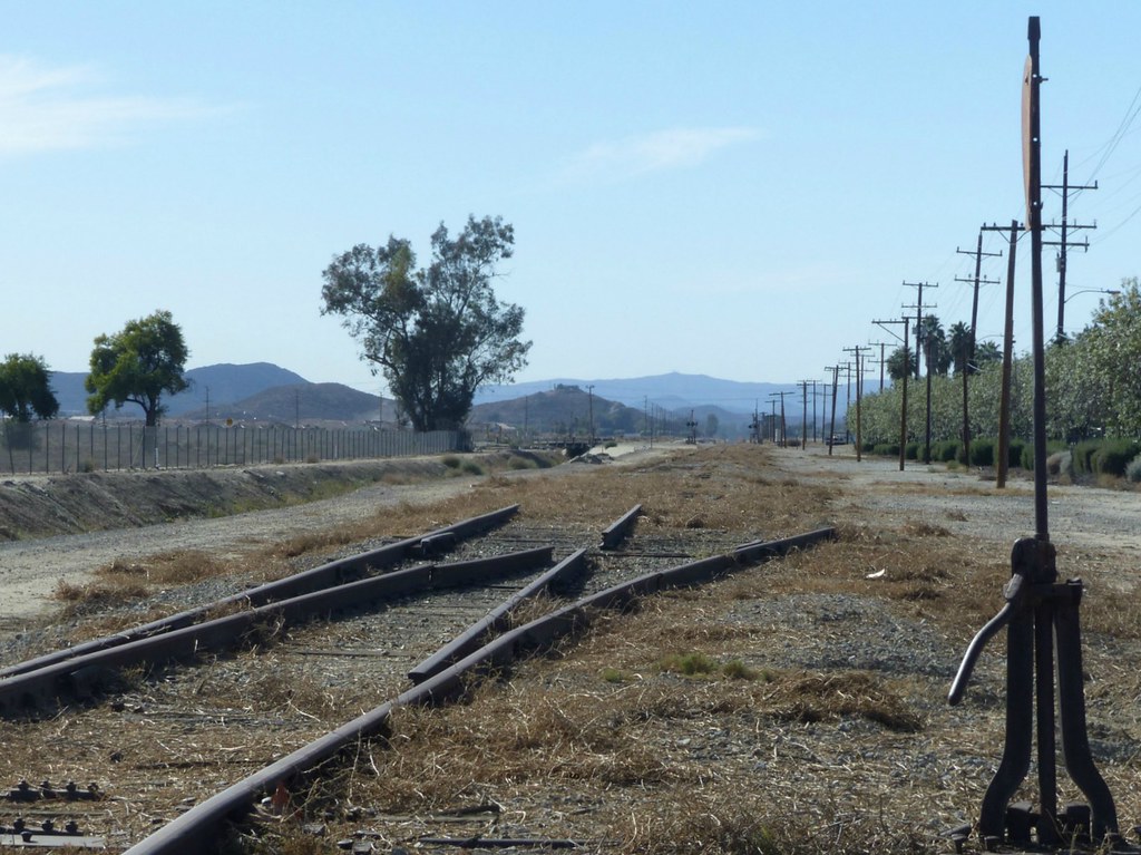 Disused Railroad Track near Hemet (5) 12 November 2015 Flickr