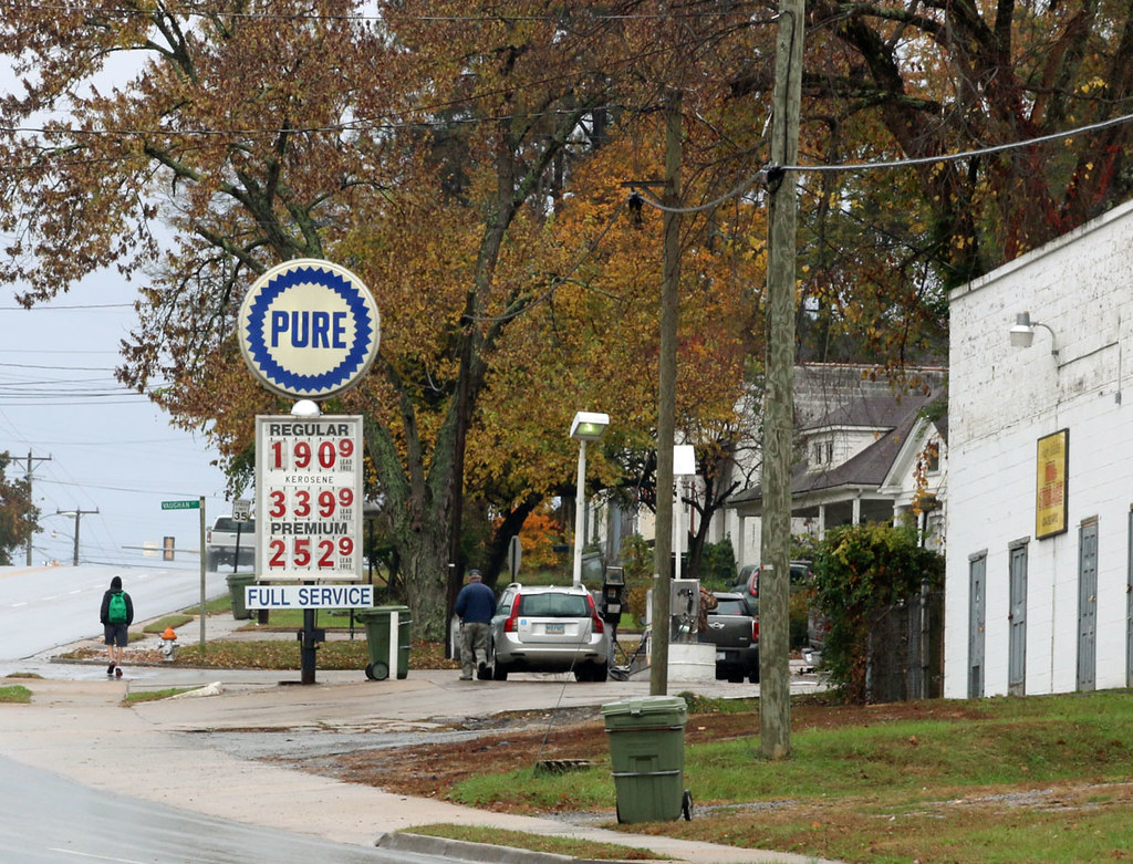 Farmville Virginia Nov 2015 Pure Oil gas station Rick Flickr