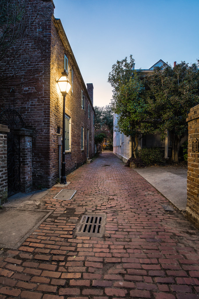 Back alleys Wandering the streets and alleys of historic C… Flickr