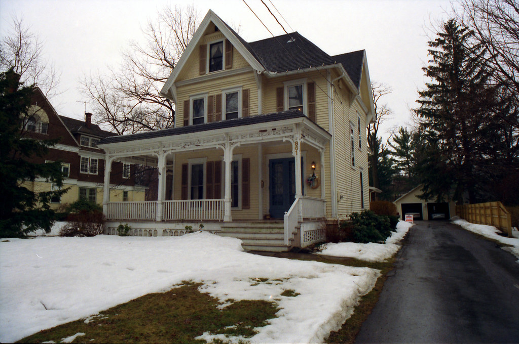 1993DS27 house 861 E Main St, East Aurora, NY 14052 Walter Etten