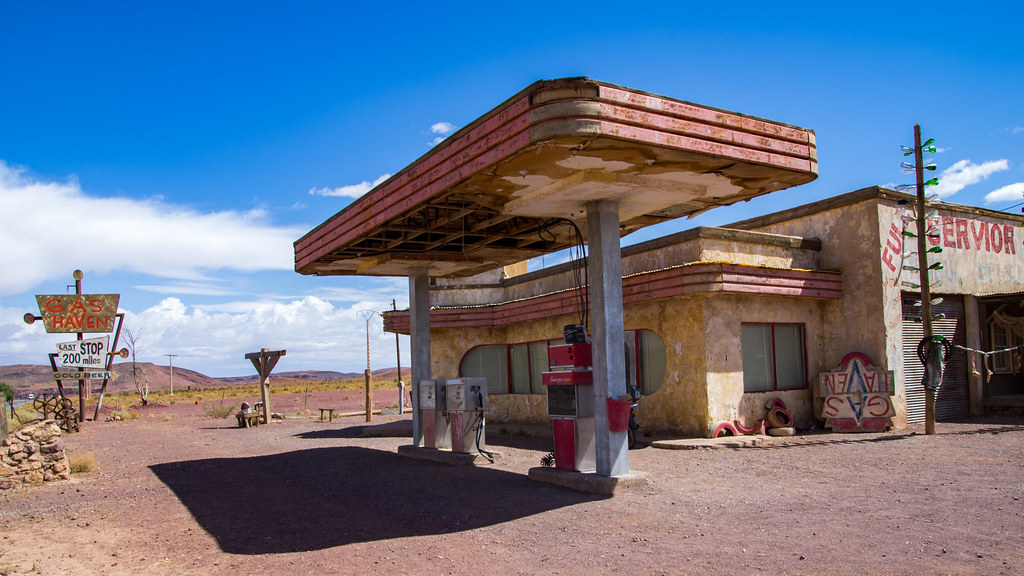 Gas Haven, N10, Morocco, 20150925 This fake gas station is… Flickr