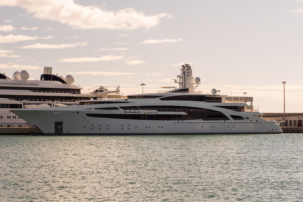 I DYNASTY Port Marina Tarraco, Tarragona. Yacht IMO 96575… Flickr