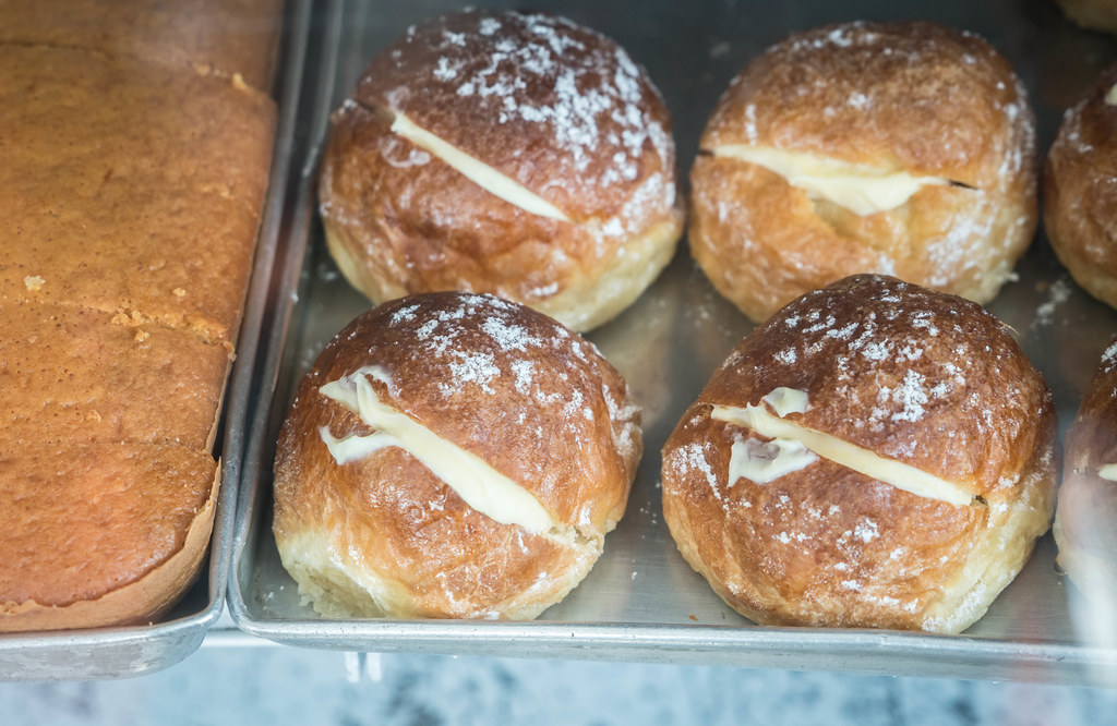 Pastries at Patisserie NotreDame Du Rosaire Montreal, Q… Flickr