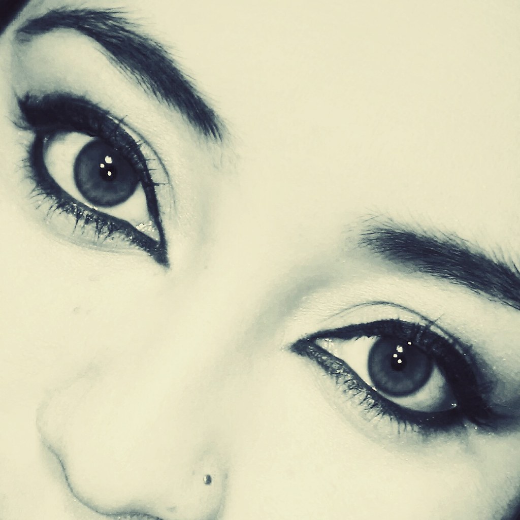 Ojos color sol ★♥ Faby Alarz ♥★ Flickr