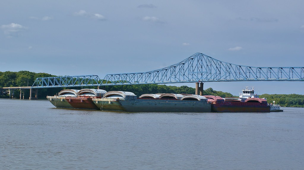 Savanna Illinois Bridge Lucky enough to be there when this… Flickr