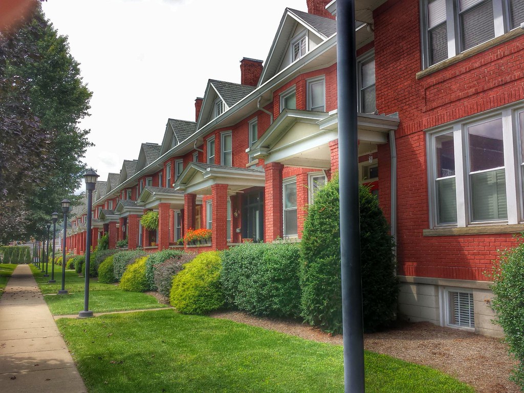 Maple Terrace Court and Walton Apartments Charleston WV (… Flickr