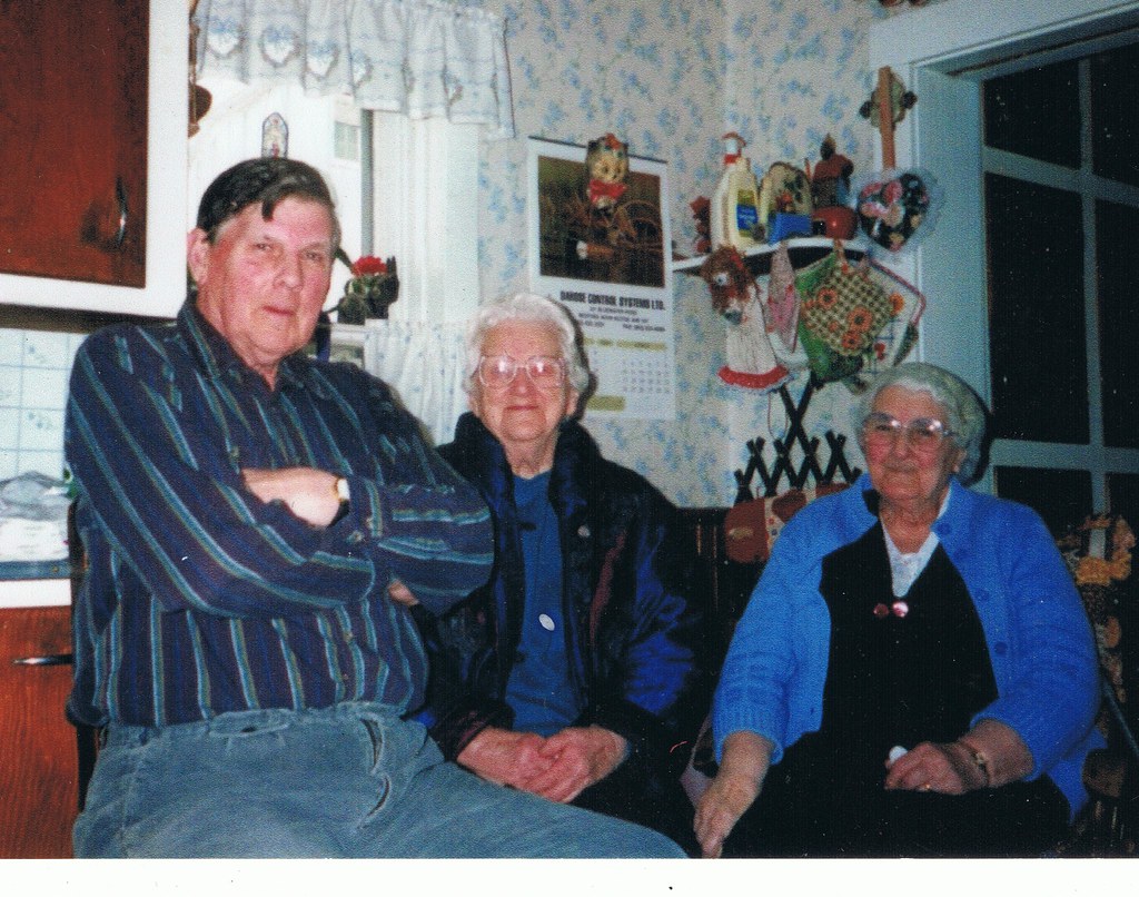 Ambrose Cole with his sisters Anna MacDonnell and Pauline … Flickr