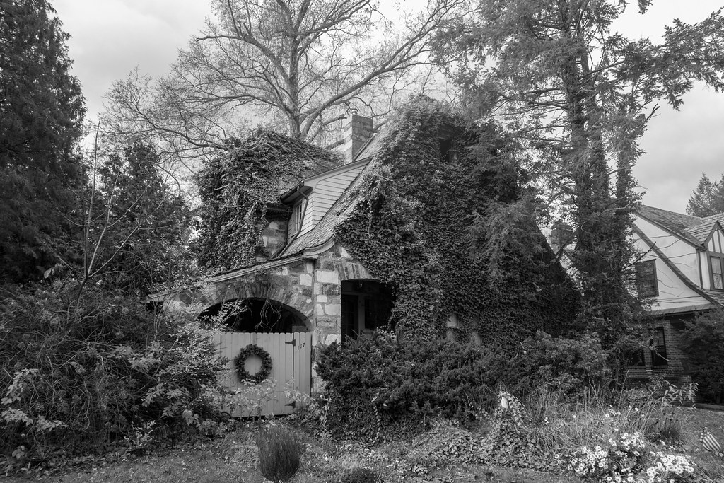 Glen Afton home Trenton, New Jersey. DSC073632 Blake Bolinger Flickr